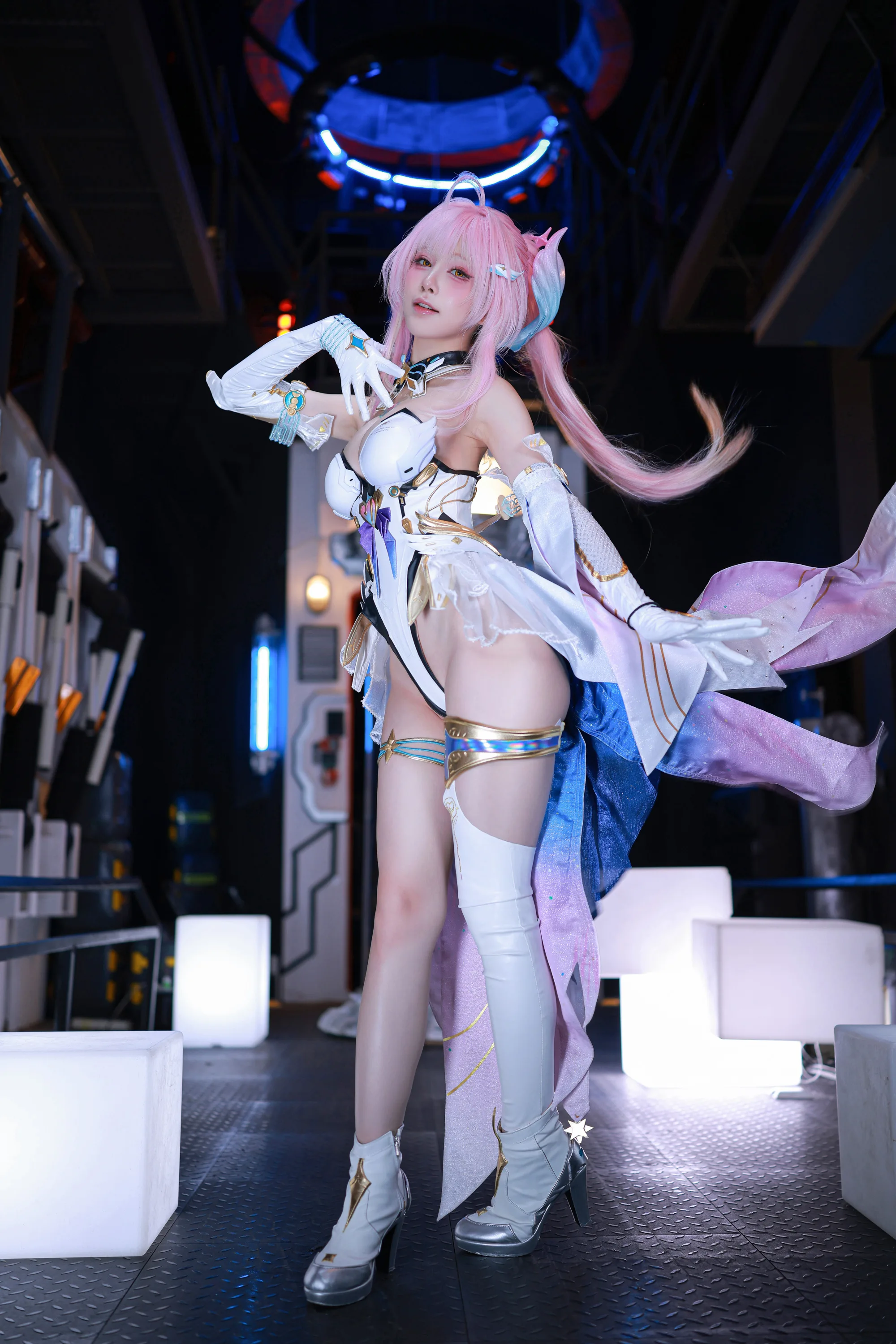 ˮ��Aqua ���� ����˹